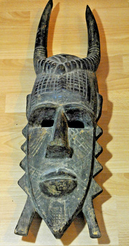 Große alte afrikanische - , maske