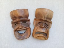 2 schöne Theatermaske