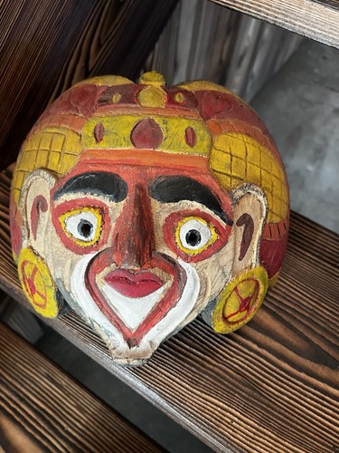 Handgeschnitzte holzmaske - holzmaske, –